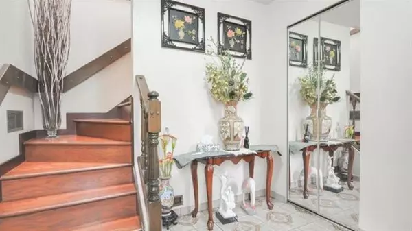 Vancouver, BC V5P 2Z2,6515 Lanark ST