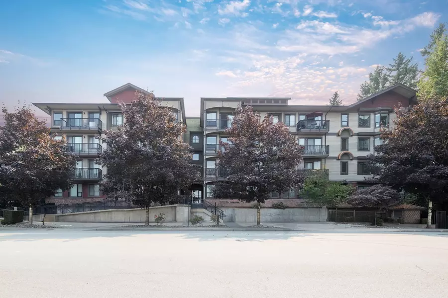 19830 56 AVE #308, Langley, BC V3A 0A5