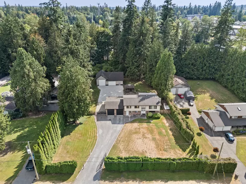 22742 76b AVE, Langley, BC V1M 2J8