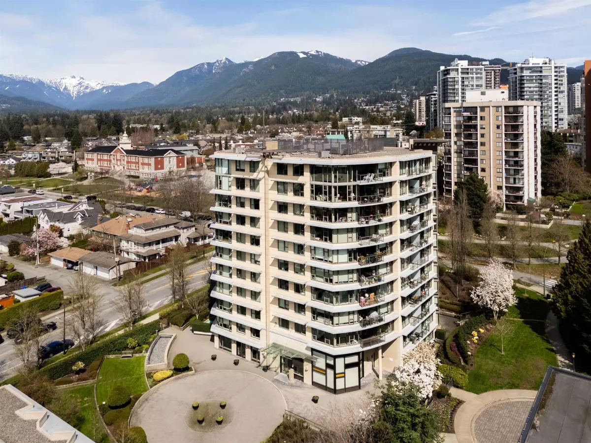 North Vancouver, BC V7M 0A2,683 W Victoria PARK #PH3