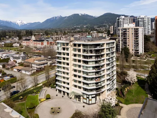 683 W Victoria PARK #PH3, North Vancouver, BC V7M 0A2