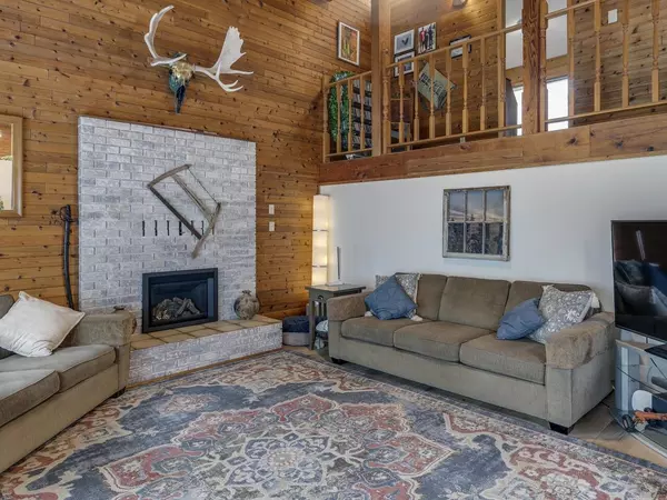 Squamish, BC V0N 1T0,2111 Mamquam RD
