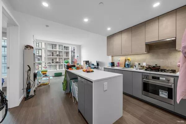 Burnaby, BC V5C 0N8,2108 Gilmore AVE #1612
