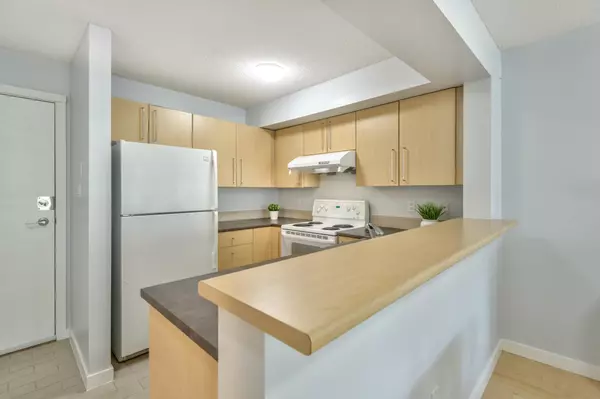 Vancouver, BC V6K 4V1,2768 Cranberry DR #308