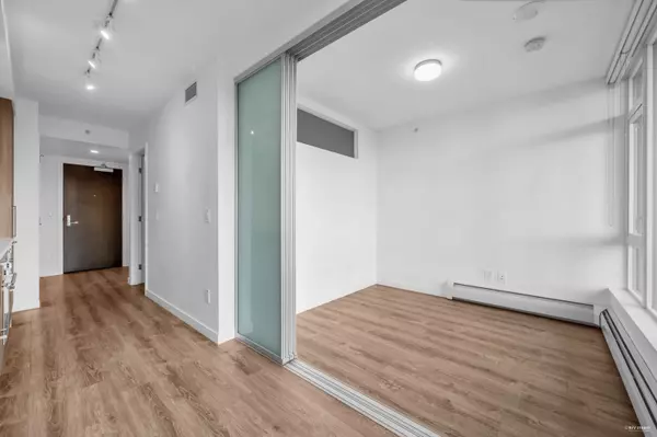 13350 Central AVE #407 Surrey, BC V3T 0S1