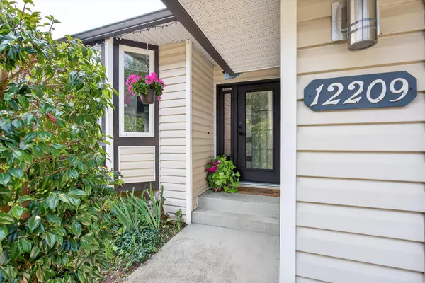 Maple Ridge, BC V2X 9T1,12209 207a ST