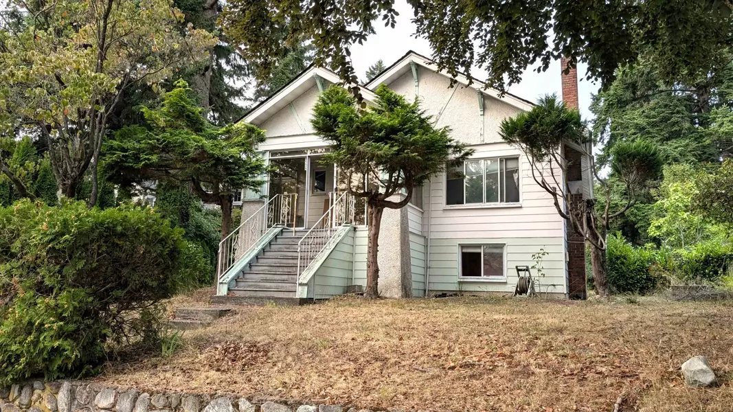 3539 W 37th AVE, Vancouver, BC V6N 2V7