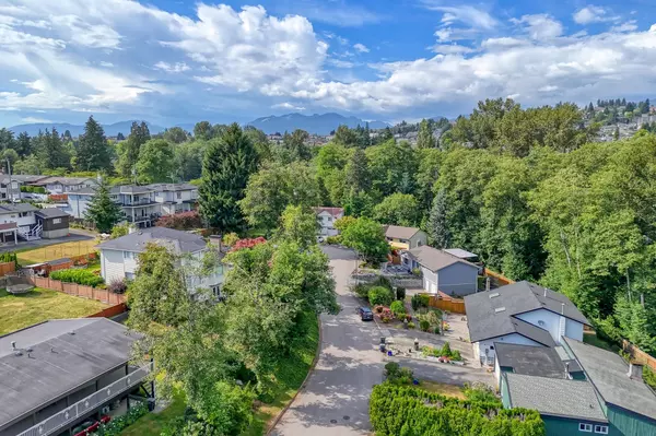 Burnaby, BC V5B 3N5,1340 Lorilawn CT