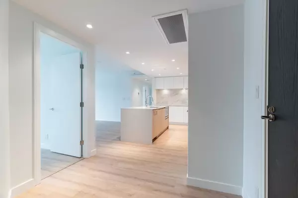North Vancouver, BC V7J 0E6,1500 Fern ST #401