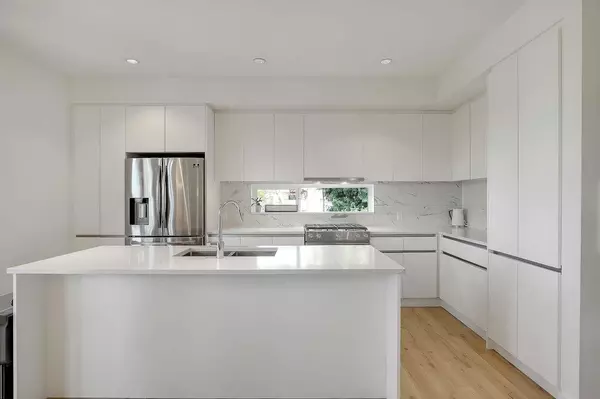 Coquitlam, BC V3B 0R3,1228 Hudson ST #76