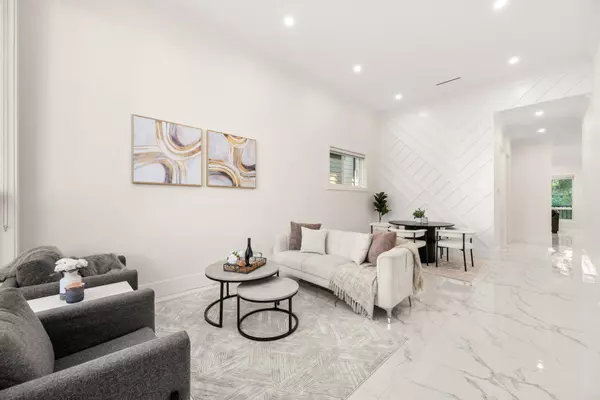 Surrey, BC V3R 0J3,11481 138a ST