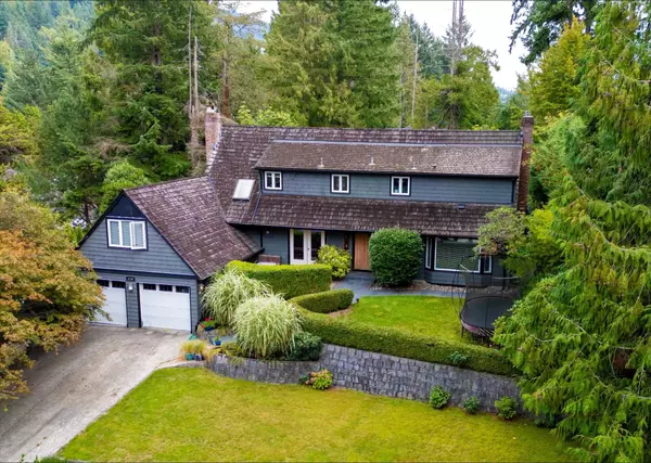 West Vancouver, BC V7V 3J2,3760 Bayridge AVE