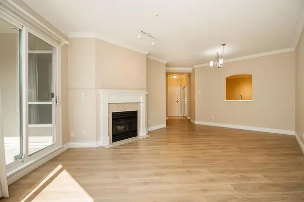 Coquitlam, BC V3B 7W8,3098 Guildford WAY #218