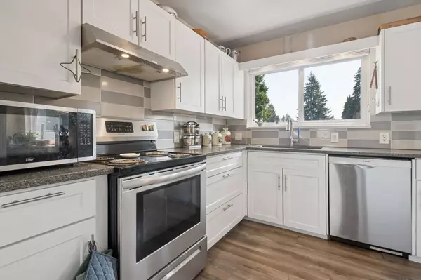 Coquitlam, BC V3J 2Y3,1610 Smith AVE