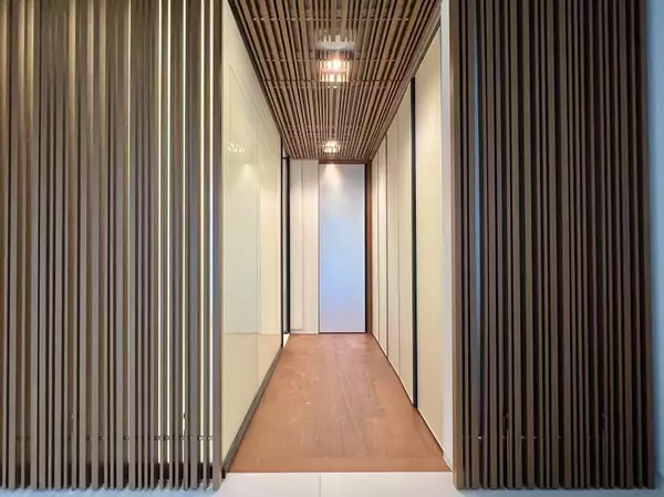 1033 Nelson ST #1104 Vancouver, BC V6E 0E5