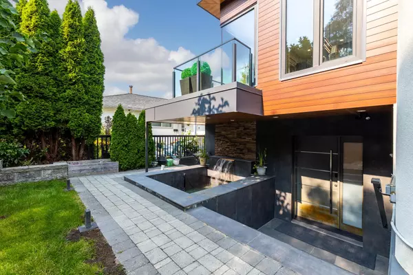 Vancouver, BC V6L 1V1,2863 W King Edward AVE