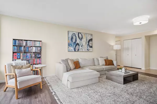 Burnaby, BC V5E 4J5,7077 Beresford ST #2109