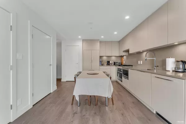 Burnaby, BC V5C 0L8,4465 Juneau ST #1704