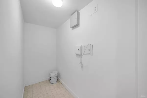 Richmond, BC V6X 4A2,7878 Westminster HWY #1705