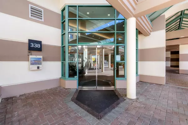 West Vancouver, BC V7T 2Y1,338 Taylor WAY #12A