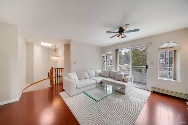 Vancouver, BC V5N 4M9,4021 Victoria DR