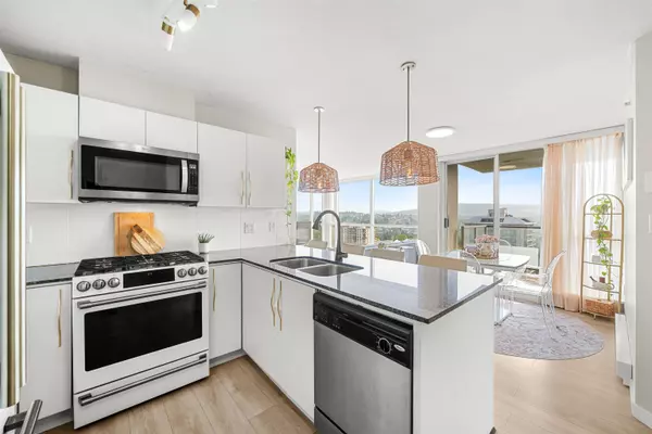 4888 Brentwood DR #2306, Burnaby, BC V5C 0C6