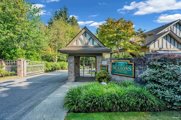 Burnaby, BC V5H 4R4,5221 Oakmount CRES #34