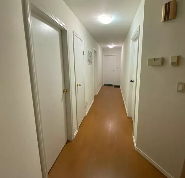 Surrey, BC V3V 4M5,10032 122 ST