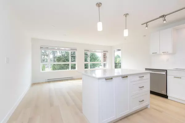 Maple Ridge, BC V2X 3Y8,22562 121 AVE #213