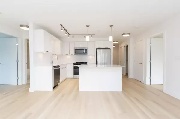 Maple Ridge, BC V2X 3Y8,22562 121 AVE #213