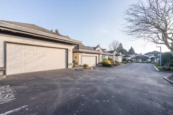 Surrey, BC V4A 8T3,12981 17 AVE #4