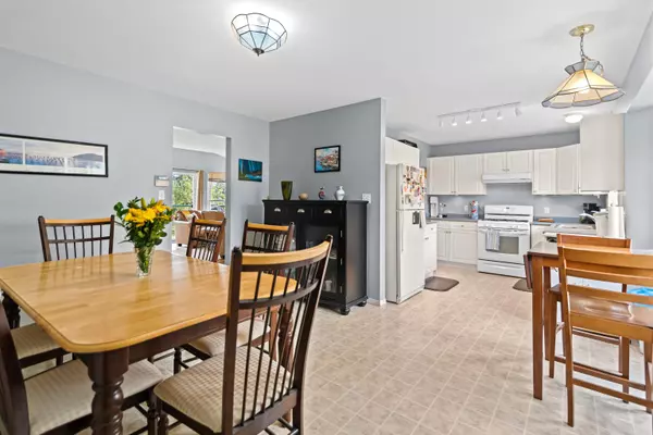 Sechelt, BC V7Z 0L9,5866A Turnstone CRES