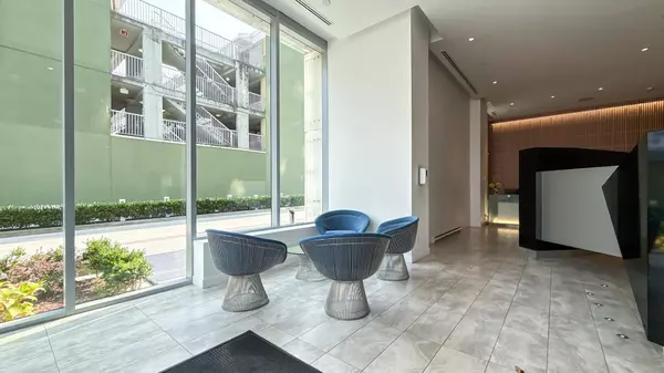 Vancouver, BC V5N 2T7,2220 Kingsway #1112