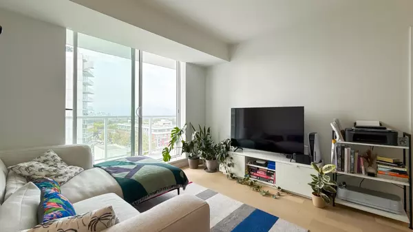Vancouver, BC V5N 2T7,2220 Kingsway #1112