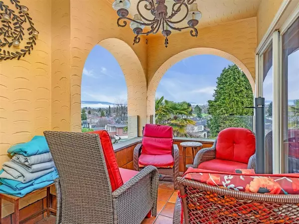 Vancouver, BC V6L 2T8,3705 Puget DR