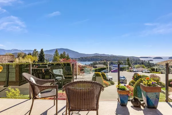 Gibsons, BC V0N 1V8,802 Oceanmount BLVD