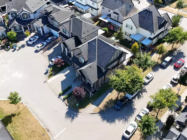 Surrey, BC V3X 0G5,5945 130a ST