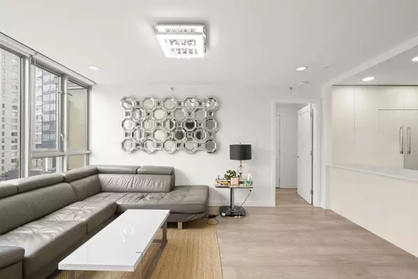 Vancouver, BC V6B 5Y1,930 Cambie ST #1205