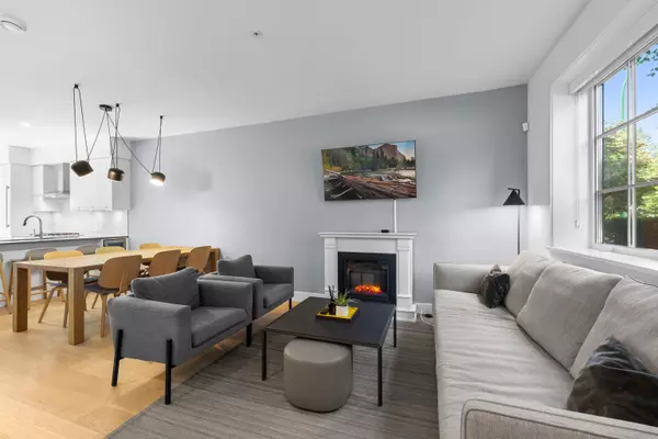North Vancouver, BC V7R 0A4,1133 Ridgewood DR #6