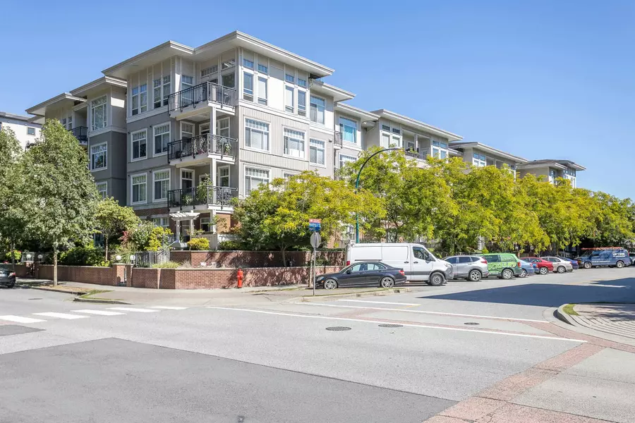 2353 Marpole AVE #302, Port Coquitlam, BC V3C 2A1