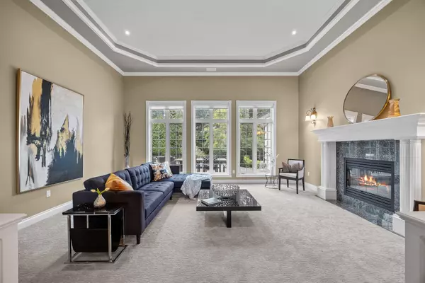 Surrey, BC V3Z 9X1,2621 166a ST