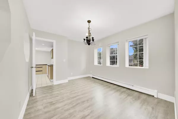 Surrey, BC V3S 7W7,15530 83a AVE