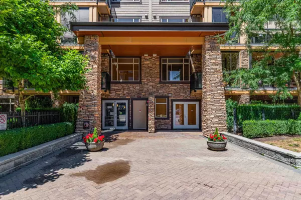 Langley, BC V2Y 0N4,8258 207a ST #356