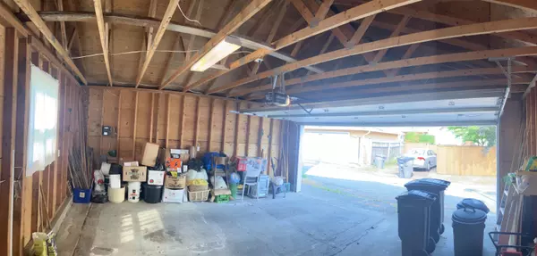 Vancouver, BC V6S 1M4,3527 W King Edward AVE