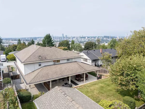 Surrey, BC V3V 4W6,10248 124a ST
