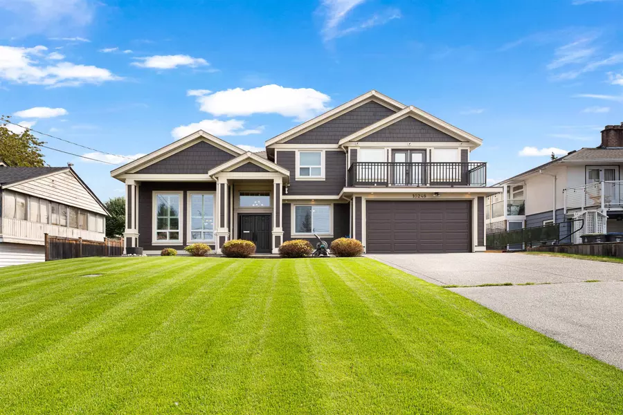 10248 124a ST, Surrey, BC V3V 4W6