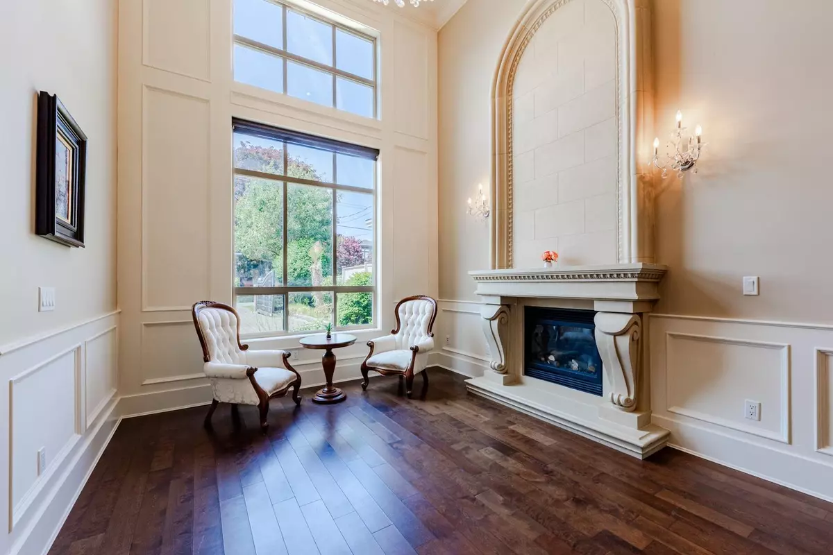 Richmond, BC V7C 2C7,5628 Gibbons DR