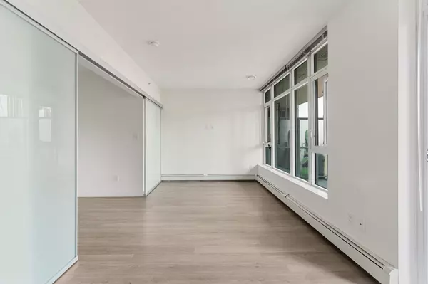 13308 Central AVE #1010 Surrey, BC V3T 0M4