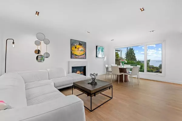 West Vancouver, BC V7V 2R9,2758 Nelson AVE