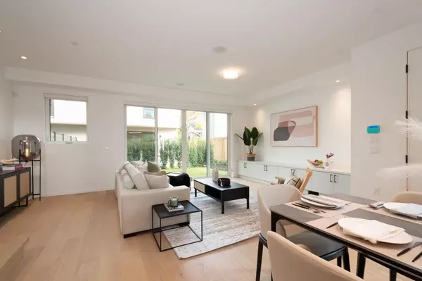 Vancouver, BC V5V 1A4,122 E 17th AVE